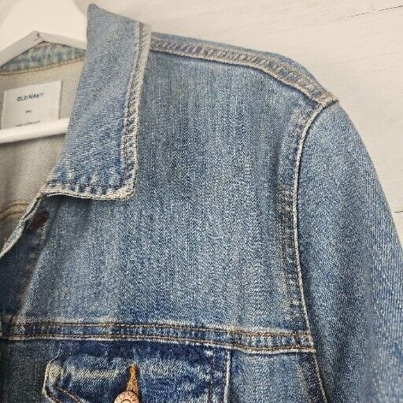 Old Navy Womens Medium Wash Denim Trucker Jean Jacket  Distressed‎ Size XXL - Picture 4 of 9